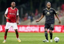 العيدوني والمصراتي في حوار مثير بدوري الأبطال.. من يكون ملك الوسط؟ العيدوني والمصراتي في حوار مثير بدوري الأبطال.. من يكون ملك الوسط؟