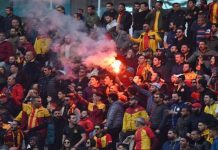 جماهير الترجي والأهلي تصنع الحدث: فلسطين قضيتنا الأولى جماهير الترجي والأهلي تصنع الحدث: فلسطين قضيتنا الأولى