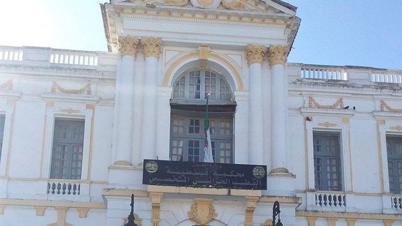 مجلس قضاء قسنطينة يطوي ملف ميناء سكيكدة مجلس قضاء قسنطينة يطوي ملف ميناء سكيكدة