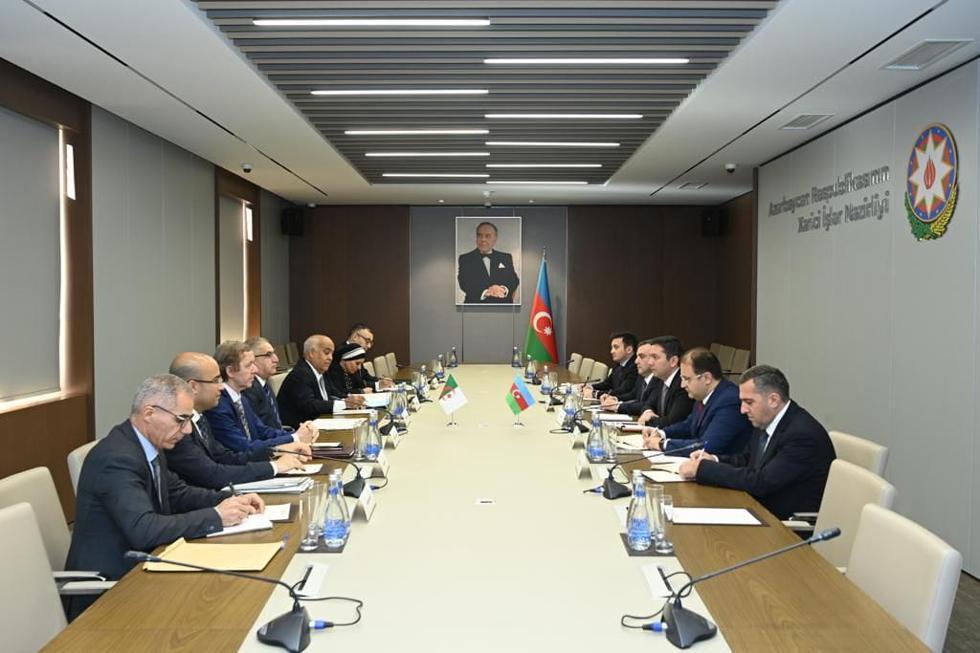 انعقاد الدورة الأولى من المشاورات السياسية الجزائرية-الأذربيجانية