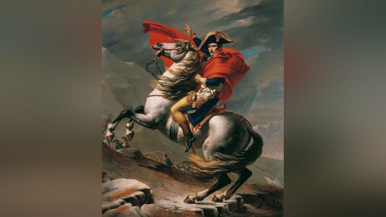 بيع إحدى قبعات نابليون بأكثر من 2 مليون دولار بيع إحدى قبعات نابليون بأكثر من 2 مليون دولار