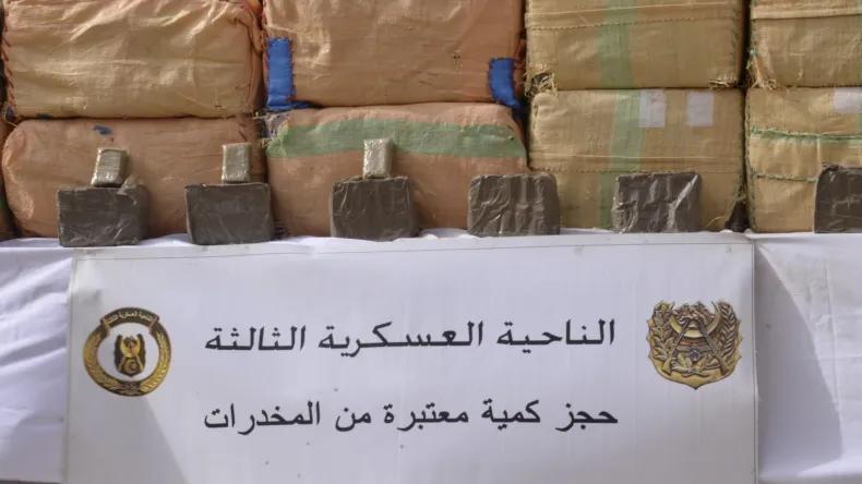 الجيش يحبط إدخال أكثر من 6 قناطير من المخدرات عبر الحدود مع المغرب