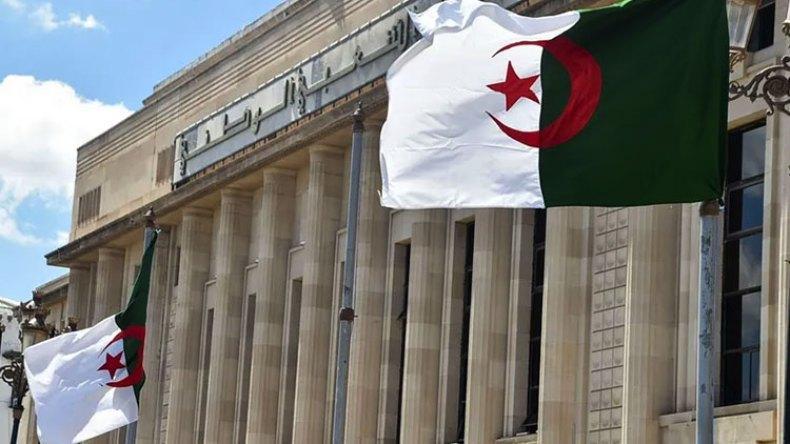 النوّاب أمام الامتحان الأخير لإثبات جدارة “برلمان الشباب” النوّاب أمام الامتحان الأخير لإثبات جدارة “برلمان الشباب”