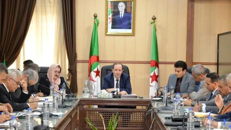 تنصيب 03 لجان رئيسية في قطاع التربية لتنفيذ أوامر رئيس الجمهورية تنصيب 03 لجان رئيسية في قطاع التربية لتنفيذ أوامر رئيس الجمهورية
