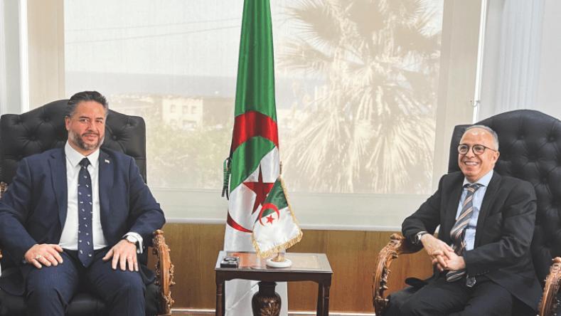 العدوان على لبنان.. بيروت تطلب مساعدة الجزائر العدوان على لبنان.. بيروت تطلب مساعدة الجزائر