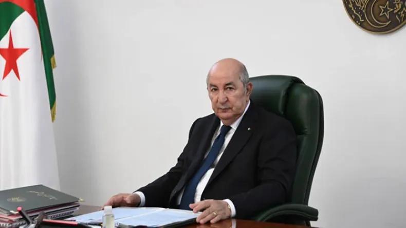 الوقاية من السرطان.. الرئيس تبون يترأس جلسة عمل الوقاية من السرطان.. الرئيس تبون يترأس جلسة عمل