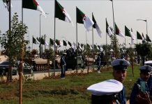 عرض عسكري ضخم بسبعينية ثورة التحرير عرض عسكري ضخم بسبعينية ثورة التحرير