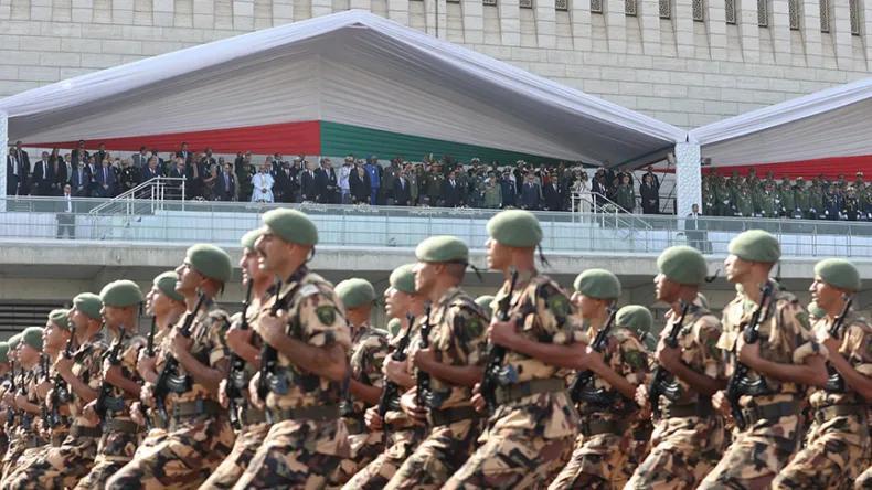 استعراض الجزائر العسكري يجسّد عزلة النظام المغربي! استعراض الجزائر العسكري يجسّد عزلة النظام المغربي!