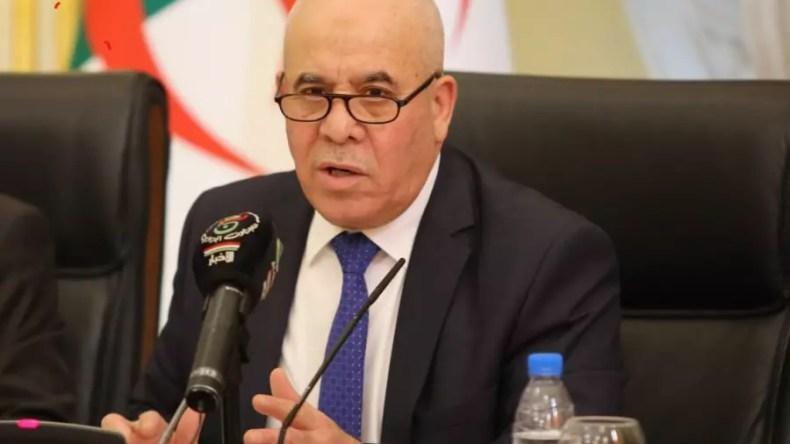 وزير الفلاحة يتسلم مهام وزارة الصيد البحري وزير الفلاحة يتسلم مهام وزارة الصيد البحري