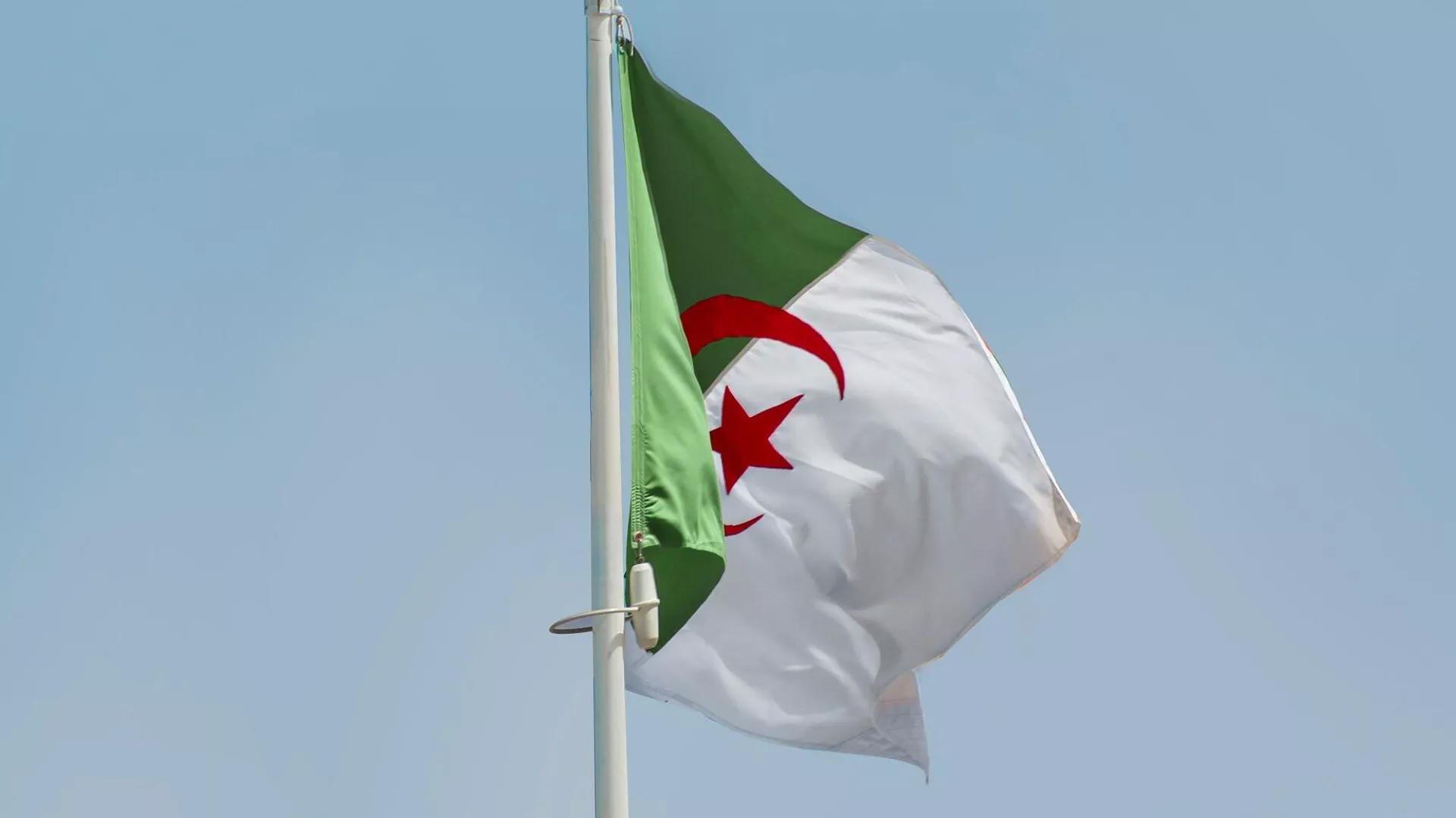 باحث سياسي يوضح أبرز ملفات الحكومة الجديدة في الجزائر باحث سياسي يوضح أبرز ملفات الحكومة الجديدة في الجزائر