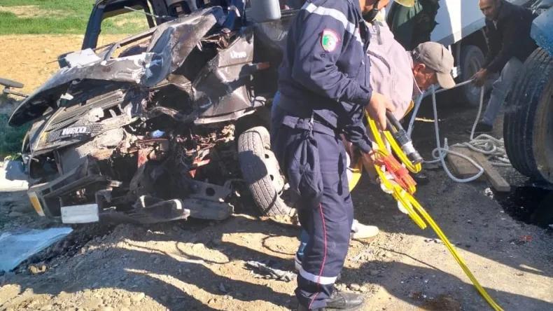 حادث مرور خطير بالمسيلة يخلّف 7 جرحى حادث مرور خطير بالمسيلة يخلّف 7 جرحى