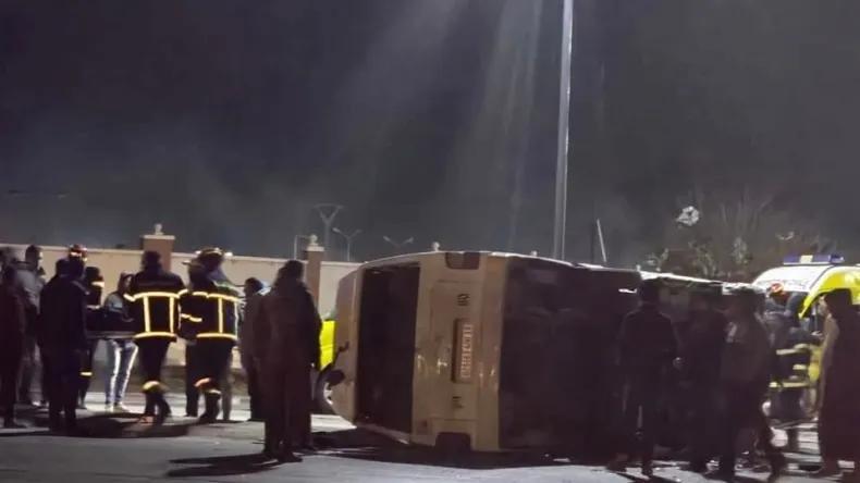 15 جريحًا في حادث اصطدام بين حافلة وسيارة بولاية سطيف 15 جريحًا في حادث اصطدام بين حافلة وسيارة بولاية سطيف