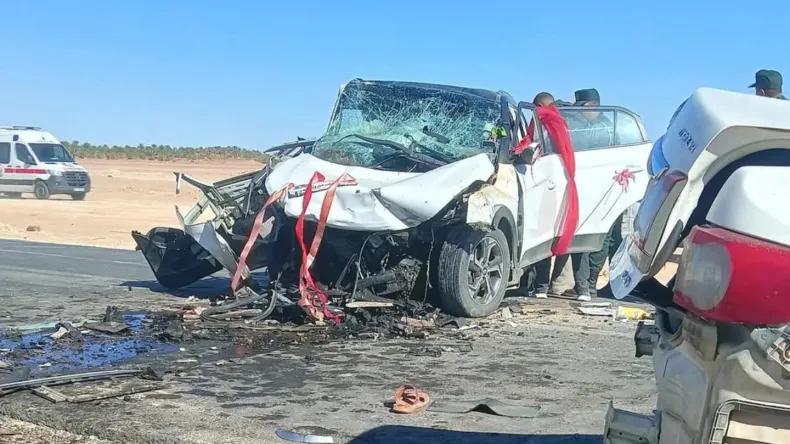وفاة شخصين وإصابة 9 آخرين في حادث تصادم تسلسلي بأدرار وفاة شخصين وإصابة 9 آخرين في حادث تصادم تسلسلي بأدرار