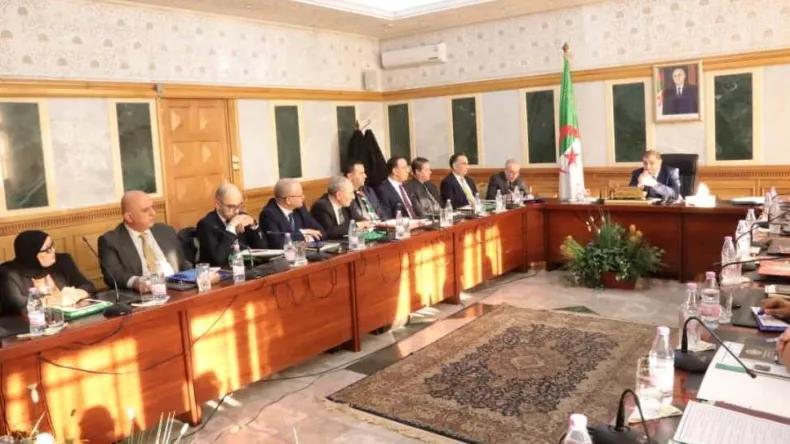 تنصيب أعضاء اللجنة الوطنية للقانون الدولي الإنساني تنصيب أعضاء اللجنة الوطنية للقانون الدولي الإنساني