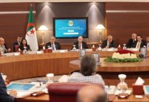 تأكيدات بشأن لقاءات مرتقبة بين تبون وقادة الأحزاب السياسية الجزائرية تأكيدات بشأن لقاءات مرتقبة بين تبون وقادة الأحزاب السياسية الجزائرية