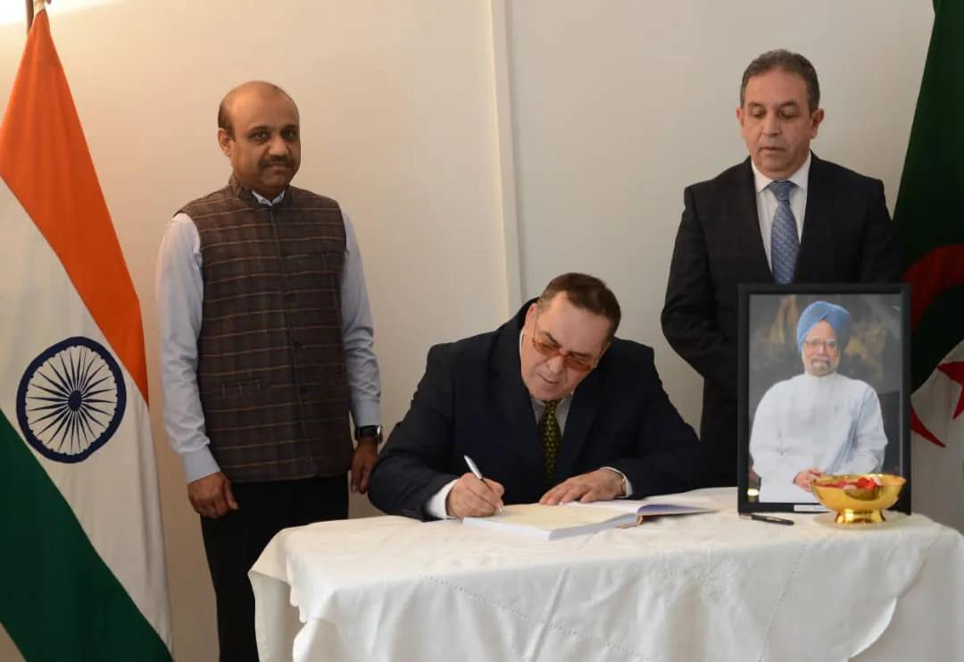 الجزائر تعزي الهند الجزائر تعزي الهند