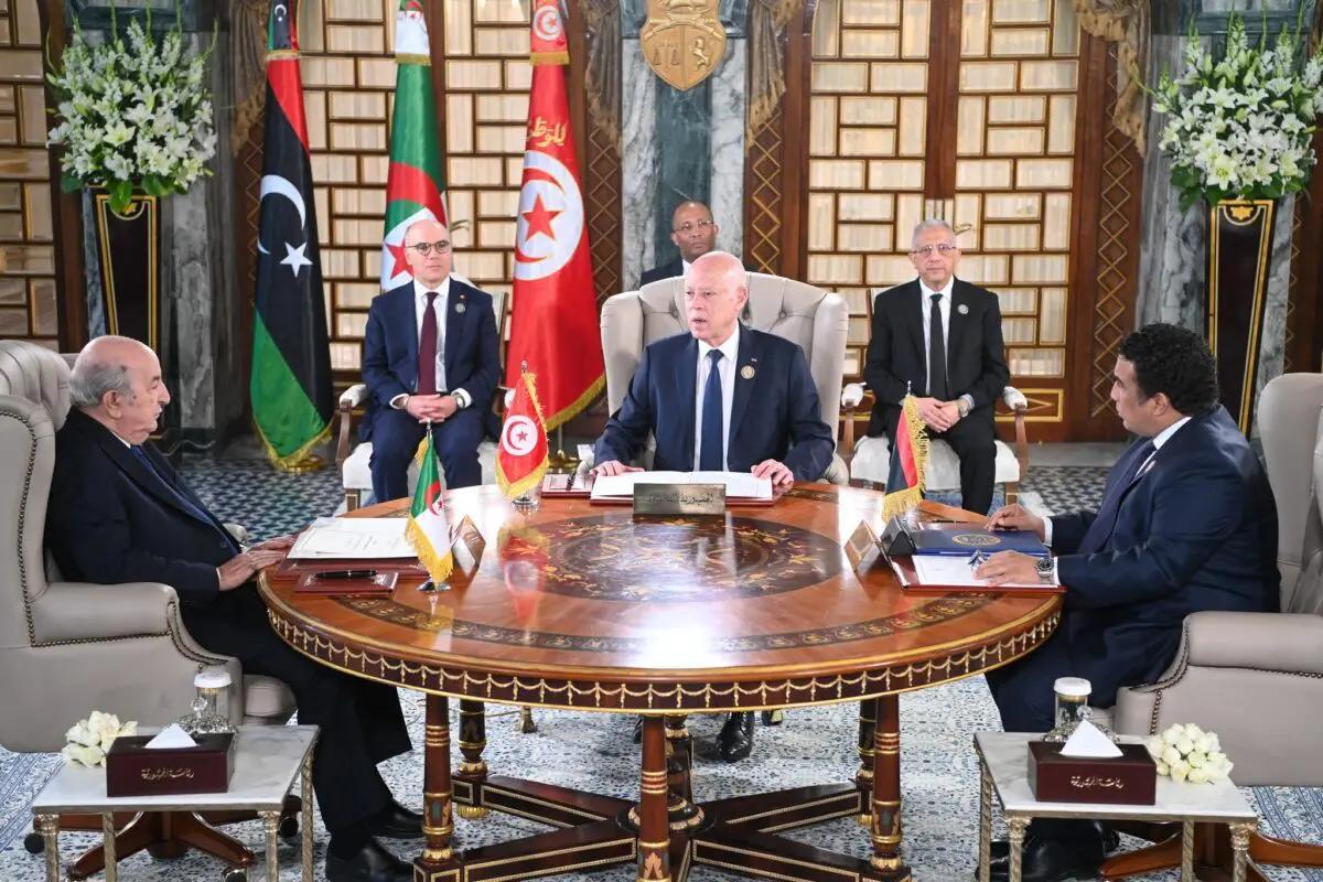 قريباً.. قمة رئاسية ثلاثية بين ليبيا وتونس والجزائر قريباً.. قمة رئاسية ثلاثية بين ليبيا وتونس والجزائر
