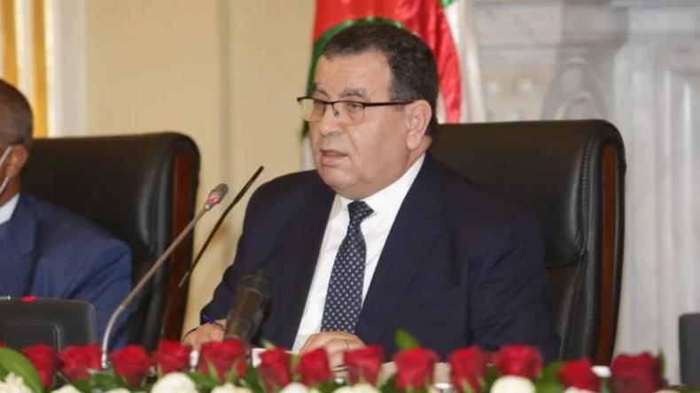فرنسا ليست “الأوكسجين” الذي يضمن حياة الجزائريين فرنسا ليست “الأوكسجين” الذي يضمن حياة الجزائريين
