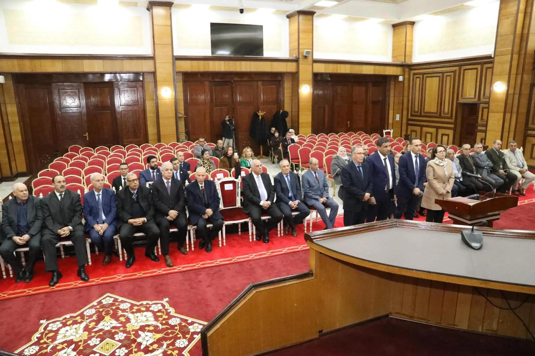 الأعضاء الجدد في المحكمة الدستورية يؤدون اليمين الأعضاء الجدد في المحكمة الدستورية يؤدون اليمين
