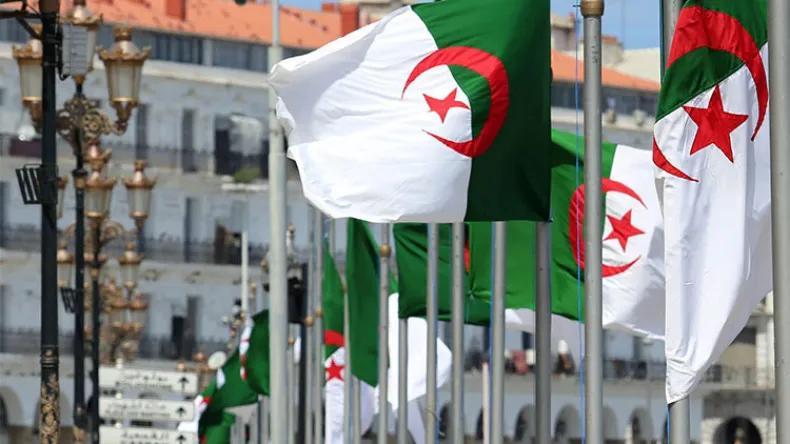 التداول على المناصب الحزبية والتمويل في قلب النقاش التداول على المناصب الحزبية والتمويل في قلب النقاش