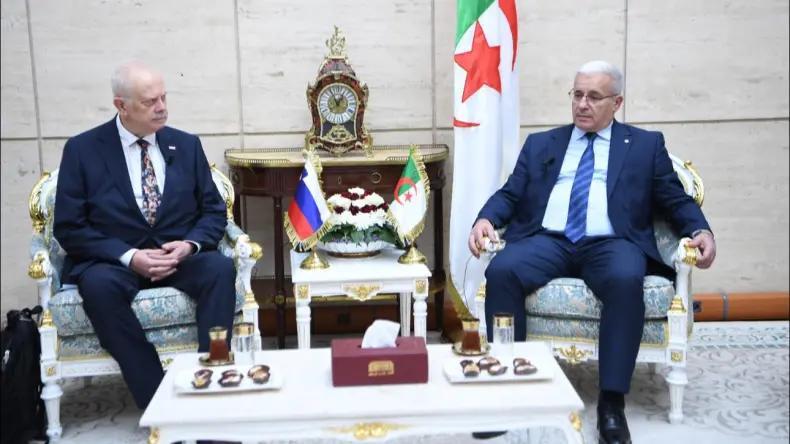 رئيس المجلس الشعبي الوطني يستقبل وفدًا برلمانيًا سلوفينيًا رئيس المجلس الشعبي الوطني يستقبل وفدًا برلمانيًا سلوفينيًا