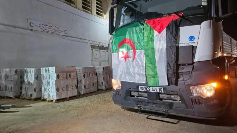 الهلال الأحمر الجزائري: 300 طن من المساعدات الإغاثية لسكان غزة الهلال الأحمر الجزائري: 300 طن من المساعدات الإغاثية لسكان غزة