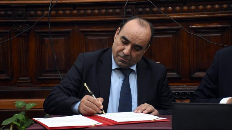 تنصيب الوالي المنتدب الجديد للمقاطعة الإدارية لباب الوادي تنصيب الوالي المنتدب الجديد للمقاطعة الإدارية لباب الوادي