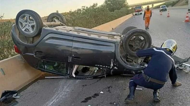 وفاة 03 أشخاص في حادث مرور بورقلة وفاة 03 أشخاص في حادث مرور بورقلة