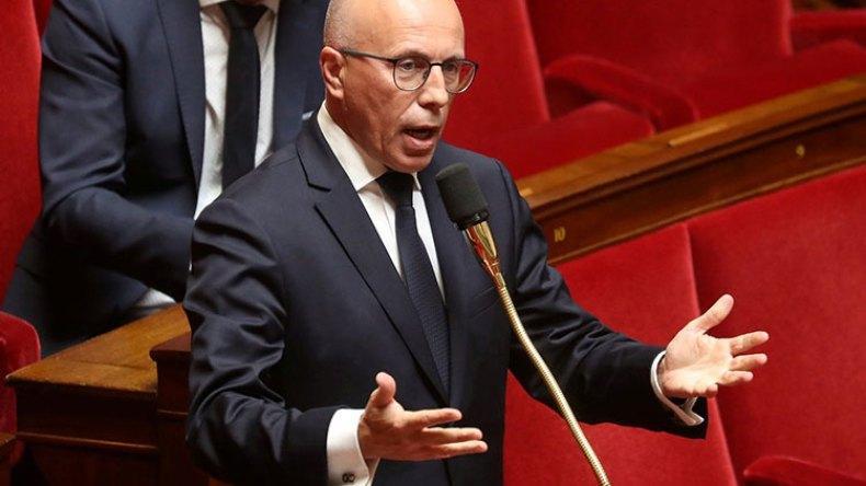 اليمين المتطرف الفرنسي ينفخ في نار الأزمة مع الجزائر اليمين المتطرف الفرنسي ينفخ في نار الأزمة مع الجزائر