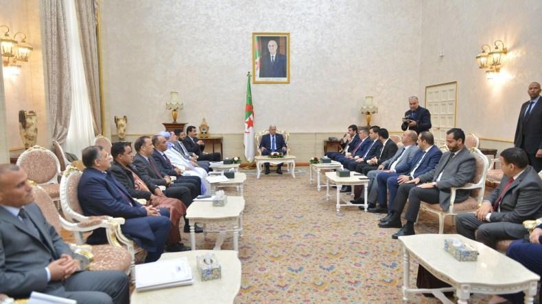بوغالي يستلم تقريرين لمراجعة قانون الأحزاب والجمعيات بوغالي يستلم تقريرين لمراجعة قانون الأحزاب والجمعيات