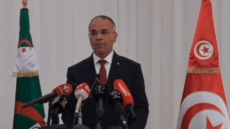رئيس الحكومة التونسية ينوه بالدعم الذي تقدمه الجزائر لتونس رئيس الحكومة التونسية ينوه بالدعم الذي تقدمه الجزائر لتونس