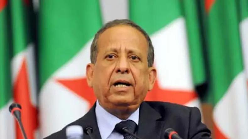 الوزير خمري و70 متهمًا أمام القضاء في 19 فيفري الوزير خمري و70 متهمًا أمام القضاء في 19 فيفري