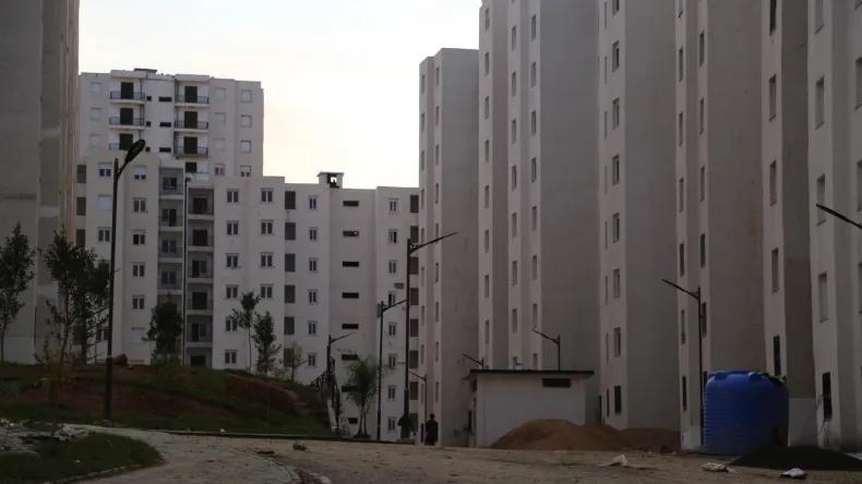 بلعريبي يُحذر المكلفين بمشروع 10507 مسكن بلعريبي يُحذر المكلفين بمشروع 10507 مسكن