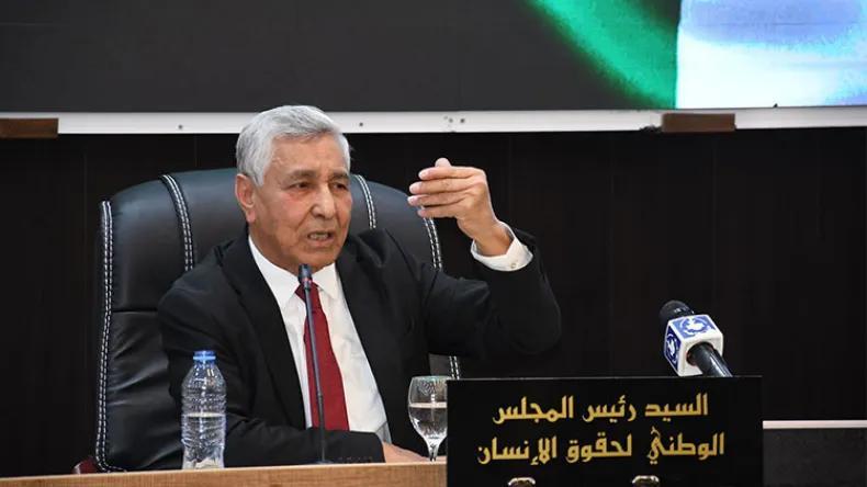 فرنسا ستواجه 15 سؤالاً حول جرائمها في الجزائر فرنسا ستواجه 15 سؤالاً حول جرائمها في الجزائر