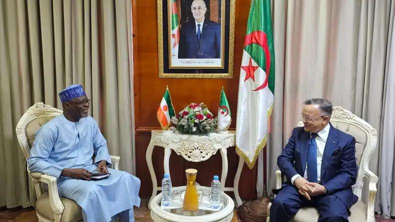 إشادة بدعم الجزائر لقطاع التعليم العالي بالنيجر إشادة بدعم الجزائر لقطاع التعليم العالي بالنيجر