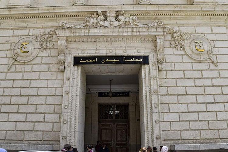 ابن شقيقة بوتفليقة يجرّ وزيرًا ومدير تشريفات إلى الحبس ابن شقيقة بوتفليقة يجرّ وزيرًا ومدير تشريفات إلى الحبس