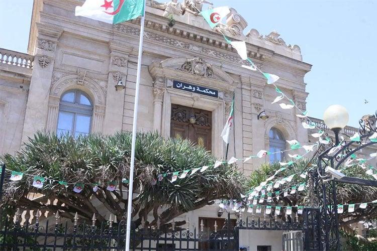 محاكمة 20 شخصا قاموا بأعمال شغب في وهران محاكمة 20 شخصا قاموا بأعمال شغب في وهران