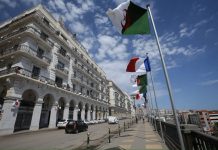 الجزائر تتهم فرنسا بخرق اتفاق الجوازات الدبلوماسية وتلوح برد مماثل الجزائر تتهم فرنسا بخرق اتفاق الجوازات الدبلوماسية وتلوح برد مماثل