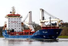 بعد احتجاز طويل.. “سدراتة” ترسو مجددًا في الجزائر بعد احتجاز طويل.. “سدراتة” ترسو مجددًا في الجزائر