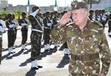 الفريق أول شنقريحة يزور القاعدة المركزية للإمداد ببني مراد الفريق أول شنقريحة يزور القاعدة المركزية للإمداد ببني مراد