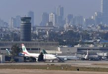 وصول أول رحلة للطيران الجزائري إلى لبنان بعد تعليق لنحو عام وصول أول رحلة للطيران الجزائري إلى لبنان بعد تعليق لنحو عام