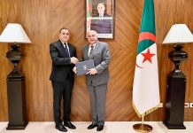 عطاف يستقبل السفير المصري الجديد عطاف يستقبل السفير المصري الجديد