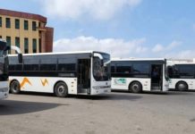 الحافلة البيضاء بدلاً من البرتقالية.. هذا جديد النقل الجامعي الحافلة البيضاء بدلاً من البرتقالية.. هذا جديد النقل الجامعي