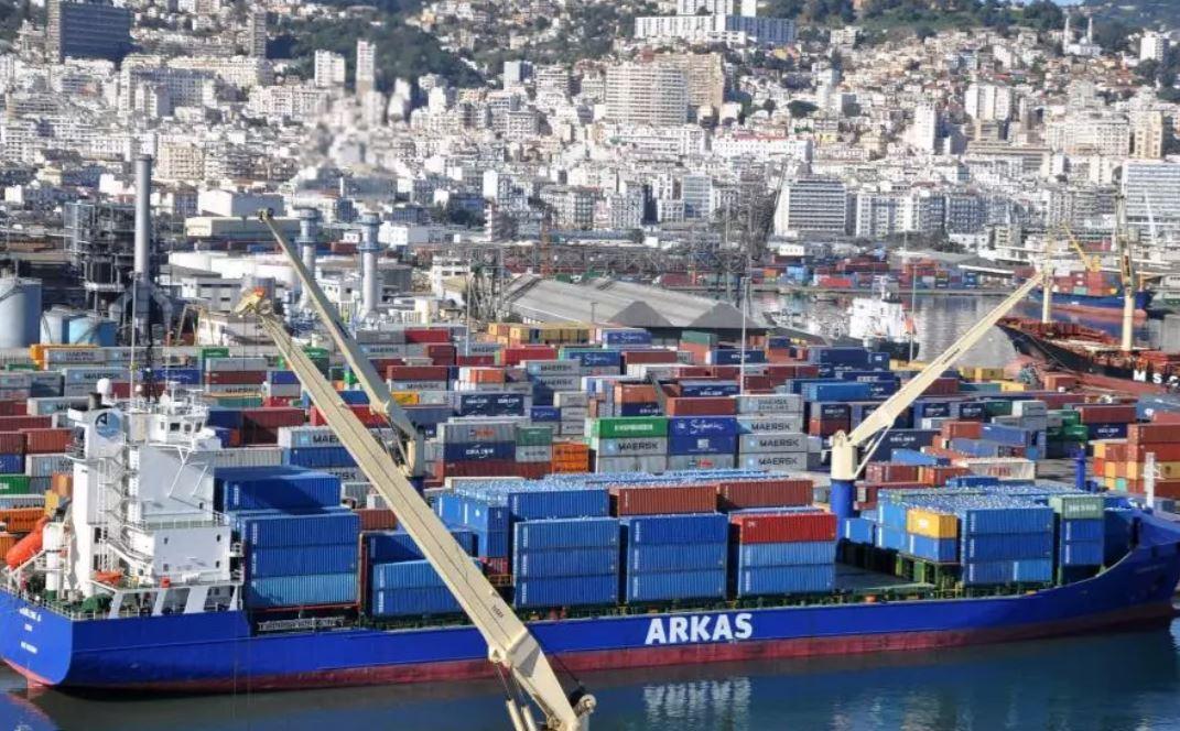 معالجة مليون حاوية واستقبال 2000 سفينة بميناء الجزائر معالجة مليون حاوية واستقبال 2000 سفينة بميناء الجزائر