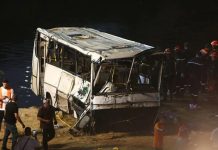 2600 وفاة و25 ألف جريح.. الطرقات الجزائرية تواصل حصد الأرواح 2600 وفاة و25 ألف جريح.. الطرقات الجزائرية تواصل حصد الأرواح