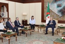 تبون ووزير داخلية إسبانيا يبحثان ملفات الإرهاب والهجرة تبون ووزير داخلية إسبانيا يبحثان ملفات الإرهاب والهجرة