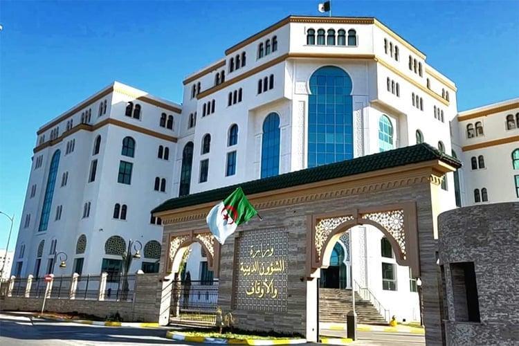 انطلاق التصفيات التأهيلية لجائزة الجزائر الدولية لحفظ القرآن الكريم انطلاق التصفيات التأهيلية لجائزة الجزائر الدولية لحفظ القرآن الكريم