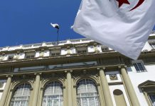 برلماني: من حق الدولة سحب الجنسية لمن أثبت الخيانة العظمى للبلد برلماني: من حق الدولة سحب الجنسية لمن أثبت الخيانة العظمى للبلد