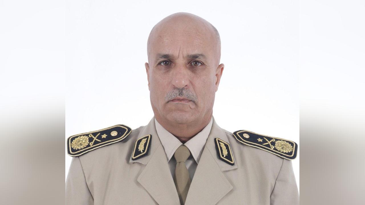 شنڨريحة يعزي في وفاة العميد بن عمار حسان مفتش القوات الخاصة شنڨريحة يعزي في وفاة العميد بن عمار حسان مفتش القوات الخاصة
