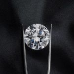 “ألماس” بدون ضغط أو حرارة.. ابتكار ياباني يقلب المفاهيم "ألماس" بدون ضغط أو حرارة.. ابتكار ياباني يقلب المفاهيم